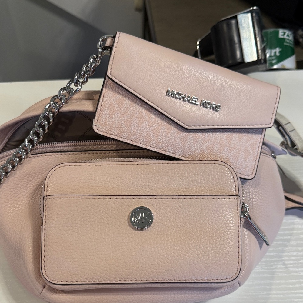 Michael Kors Light Pink Crossbody Bag Set